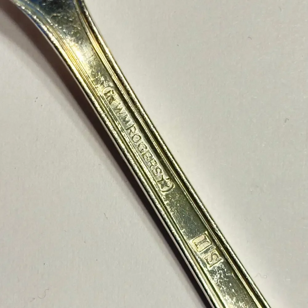 Vintage 1940's Silverplated Tomato server Treasure pattern by International IS